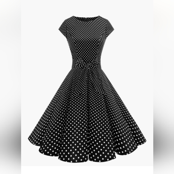 Retro Dress - Picture 1 of 2